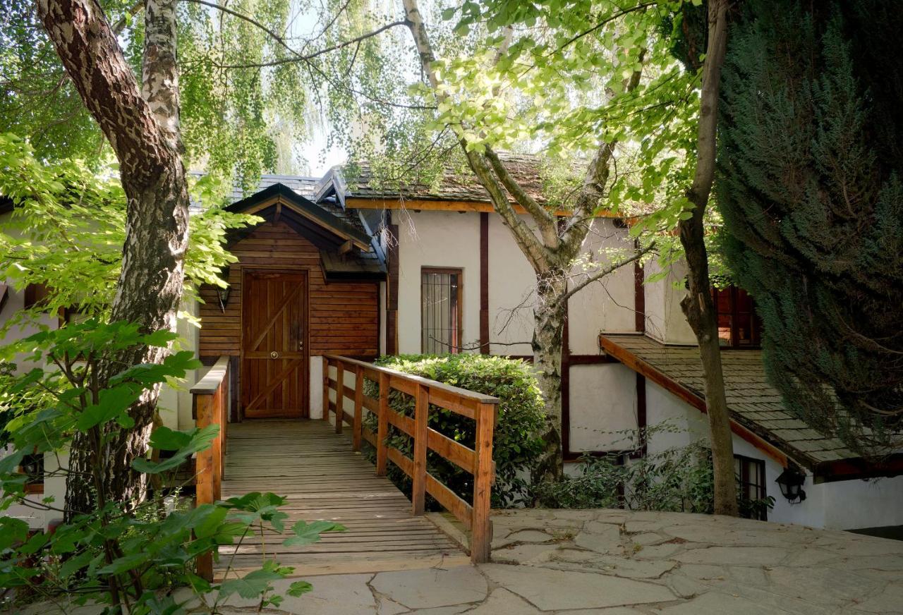 Pailahue Cabanas Lodge San Carlos de Bariloche Exterior photo