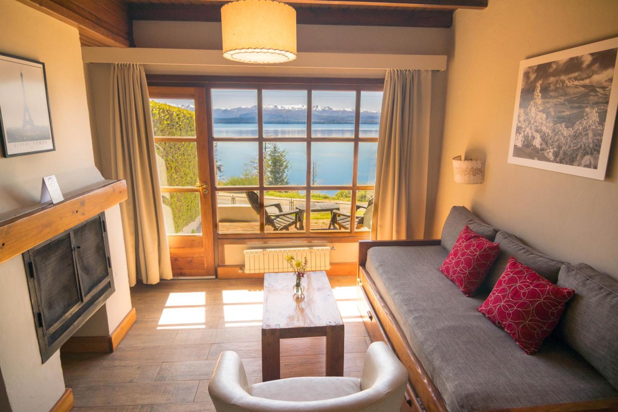 Pailahue Cabanas Lodge San Carlos de Bariloche Exterior photo
